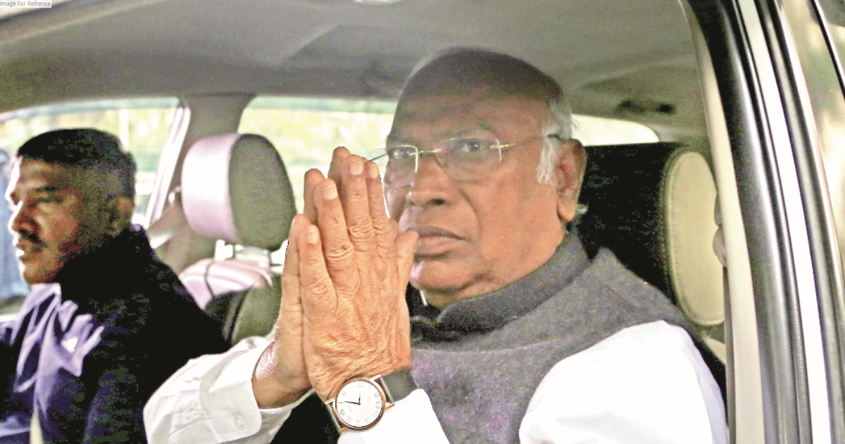 Will Kharge forge his team in party’s third session?
